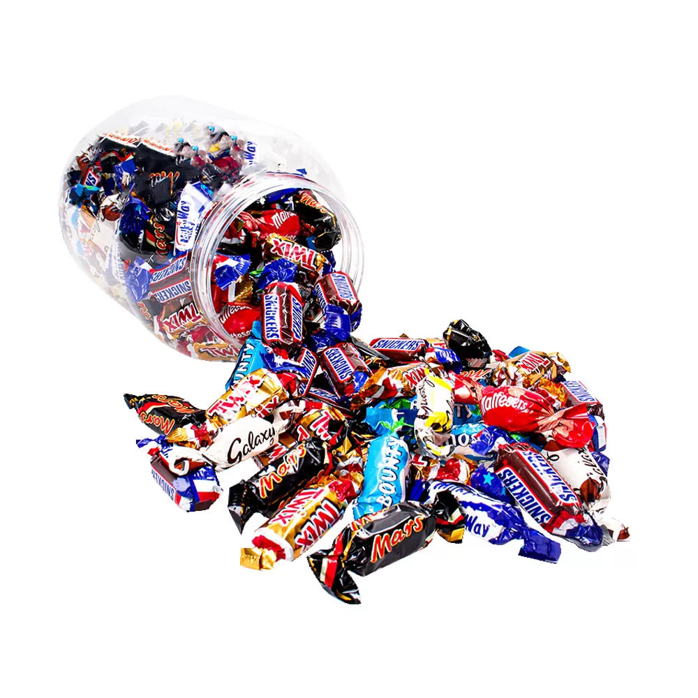 Mars Celebrations mega chocolademix "Happy Birthday!" - verjaardagscadeau - 1200g